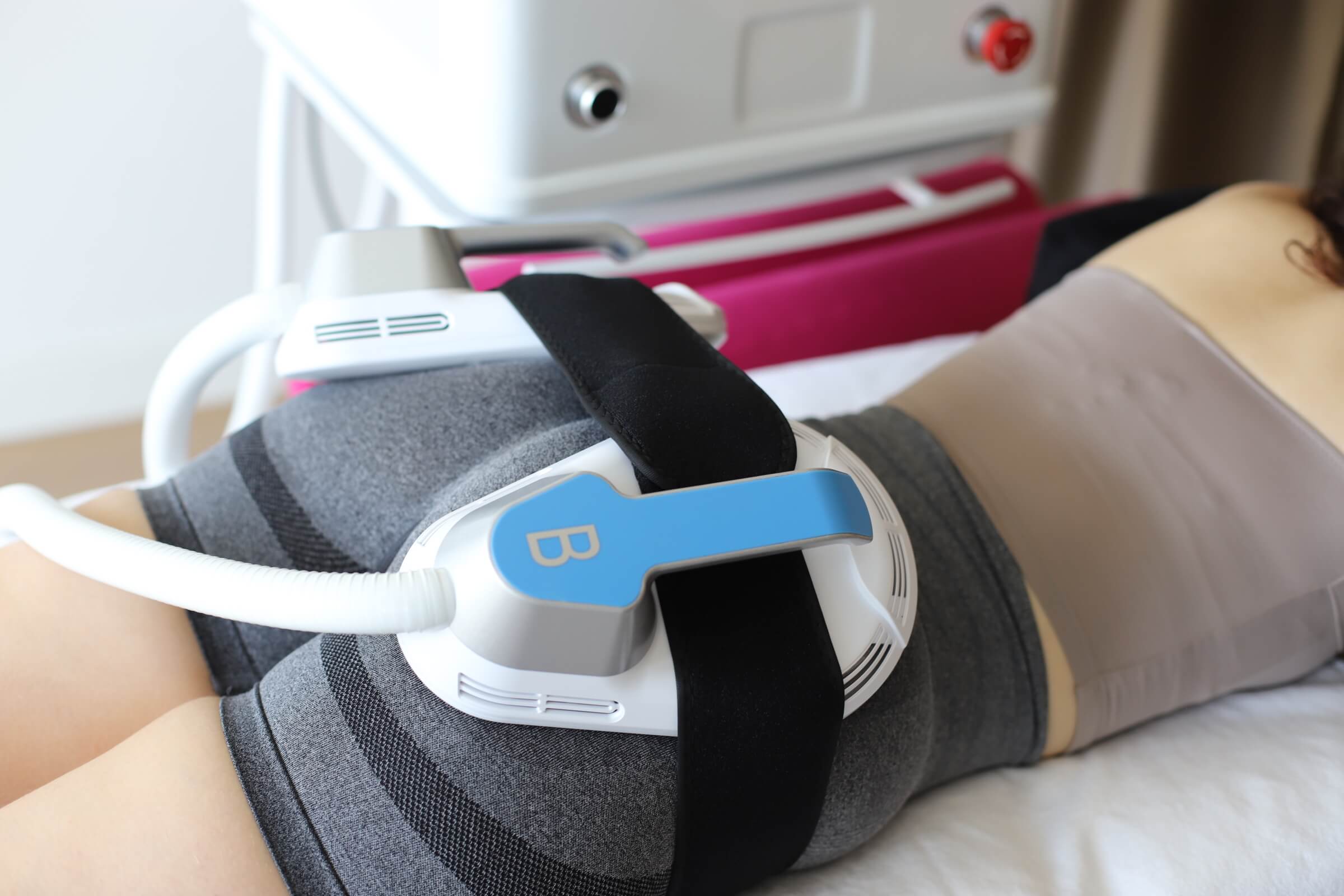 EMS tretman u Sculpt & Glow studiju